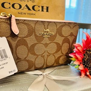 New double zip Coach wristlet, pink/brown